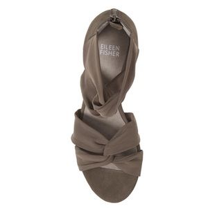 Eileen Fisher. Size 7.5 Brand new. With dust bag 
Joy Knotted Zip Sandal